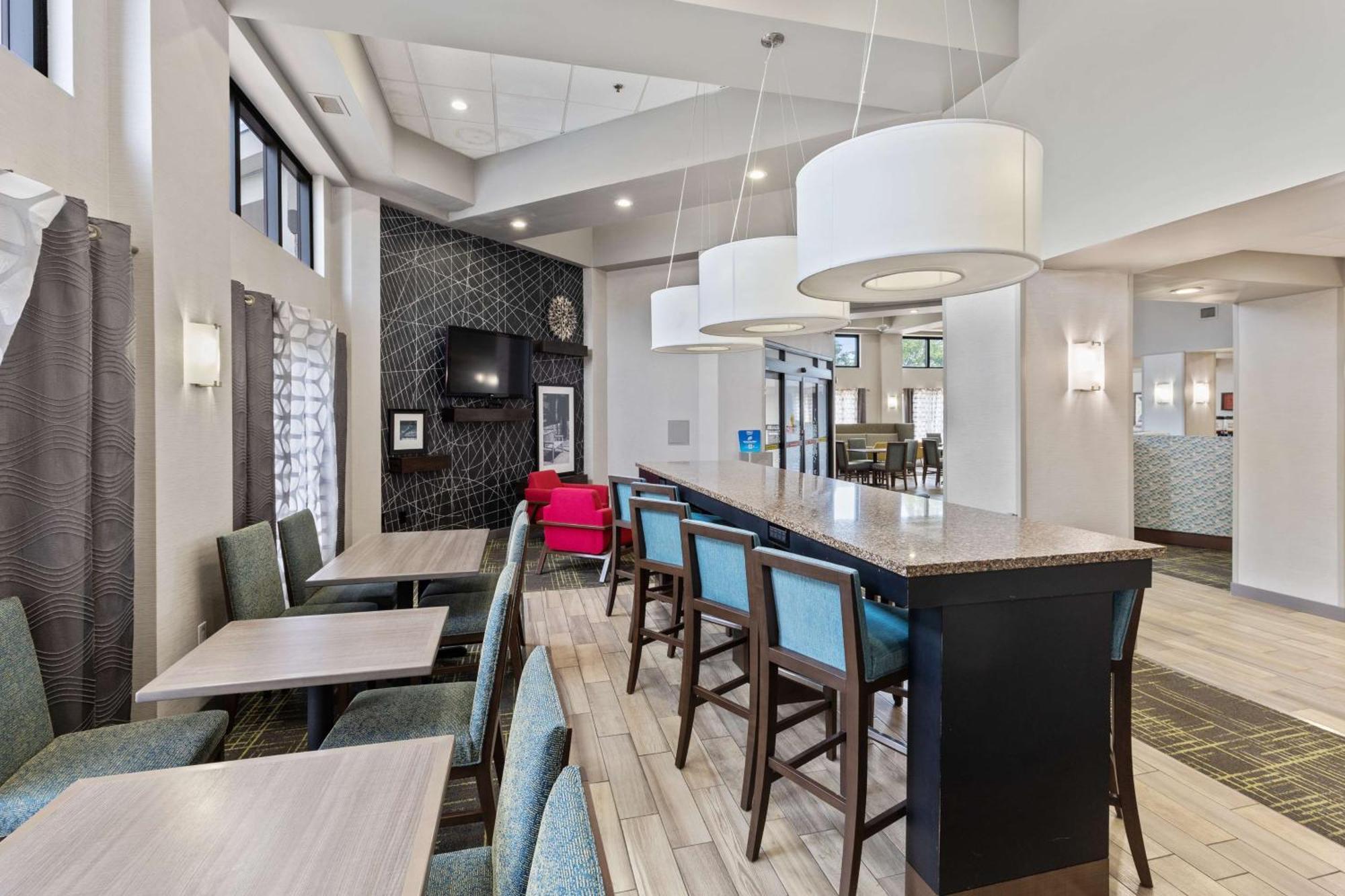Hampton Inn & Suites Memphis-Wolfchase Galleria Бартлетт Екстер'єр фото